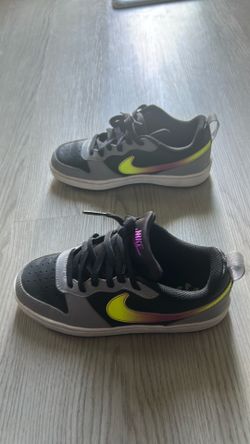 4 Y Nike girls