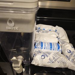 Brita Dispener + Filters