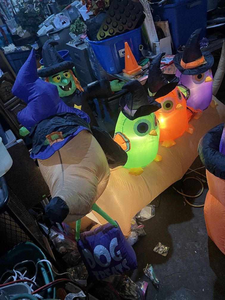 Dog with owls halloween blow up
