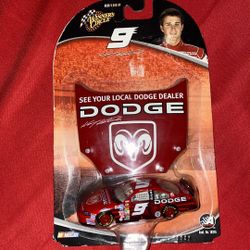 2004 #9 Kasey Kahne Dodge Dealers 1/64 Winners Circle NASCAR Diecast