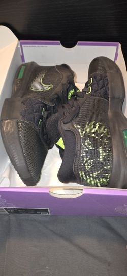 Lebron Witness VIII Size 8.5