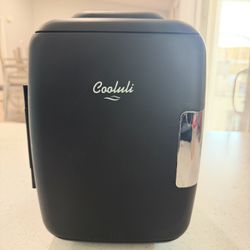 Cooluli Mini Fridge 