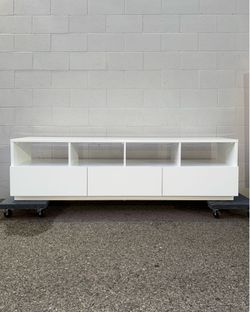 CB2 Chill High-Gloss White Media TV Console 80”⚡️