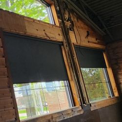 Roller Shades Window Blinds
4 Pieces 60in x 60in $50 each
7 Pieces 95in x 60in $80 each 
Cash Only
Pick up in Normal Illinois 61761
Logans Roadhouse