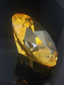 Massive 100mm citrine crystal