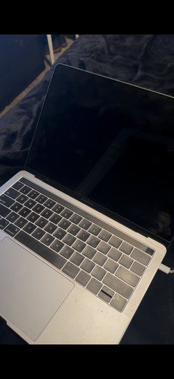 Silver MacBookpro
