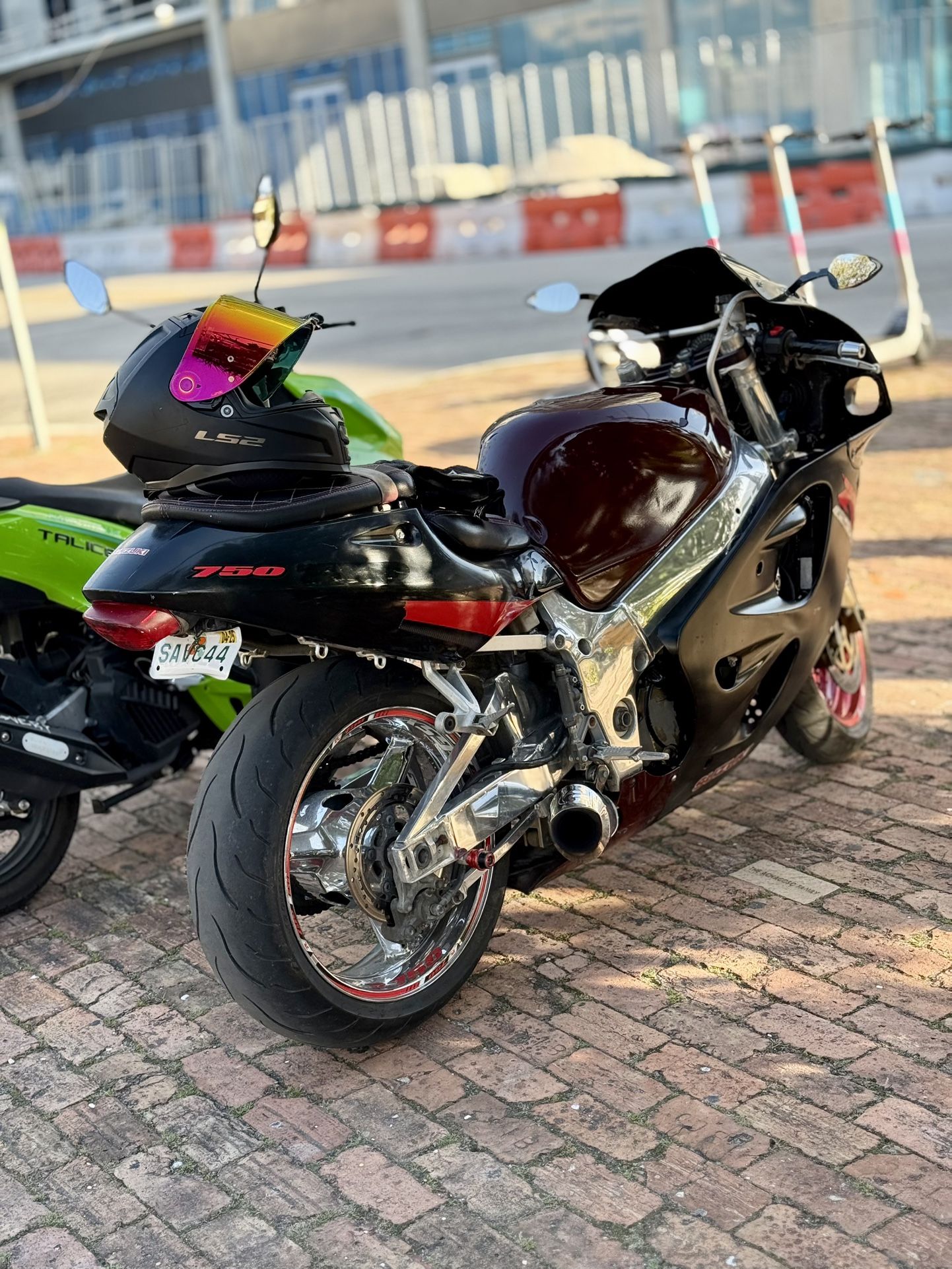 1998 Suzuki GSXR