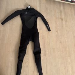 Full XCEL Wetsuit With Surfboard Leash Included