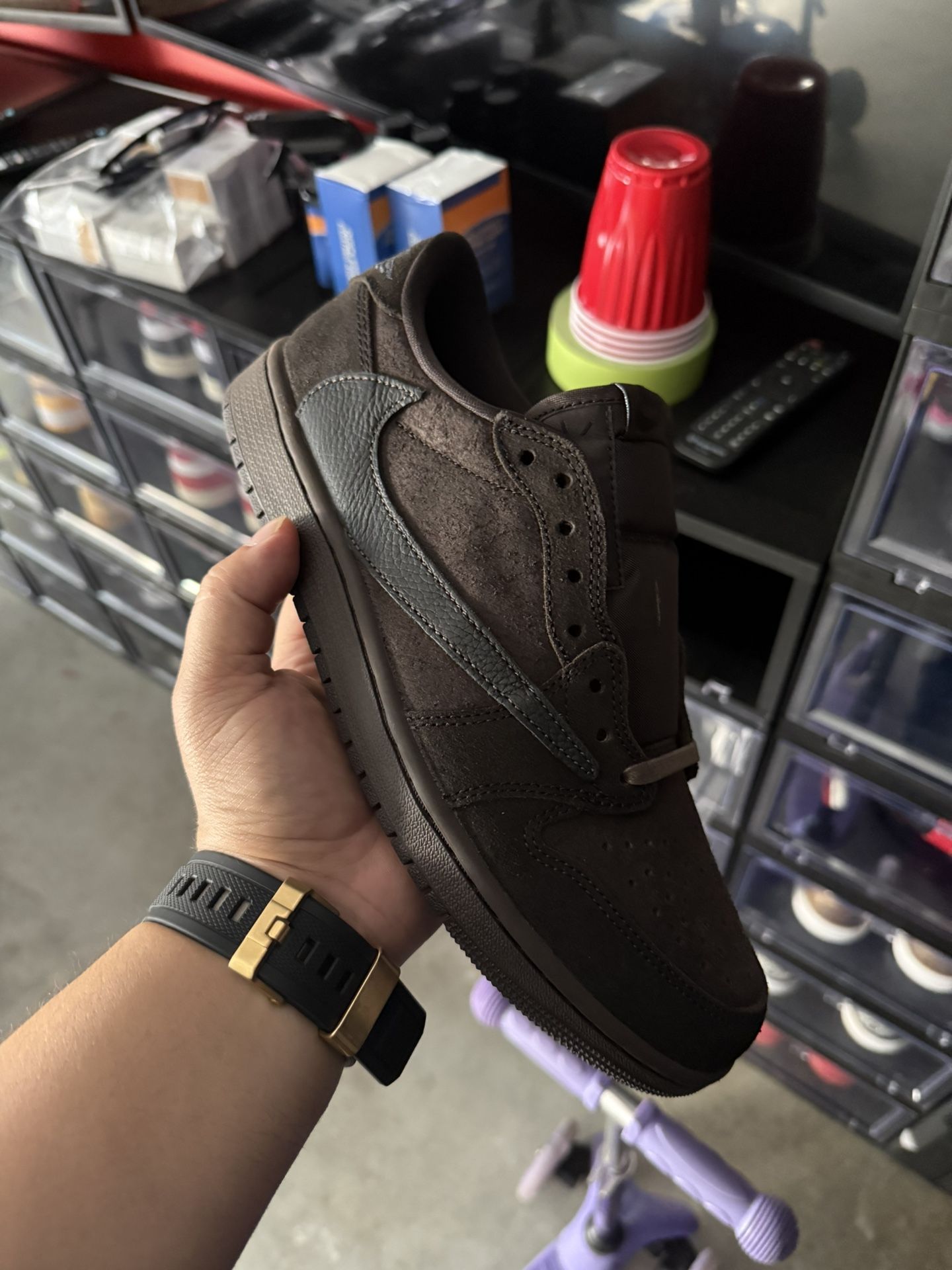 Travis Scott Jordan One Lows Velvet Brown Size 9