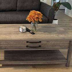 Modern Farmhouse Rectangle Lift-Top Coffee Table, Rustic Gray Finish