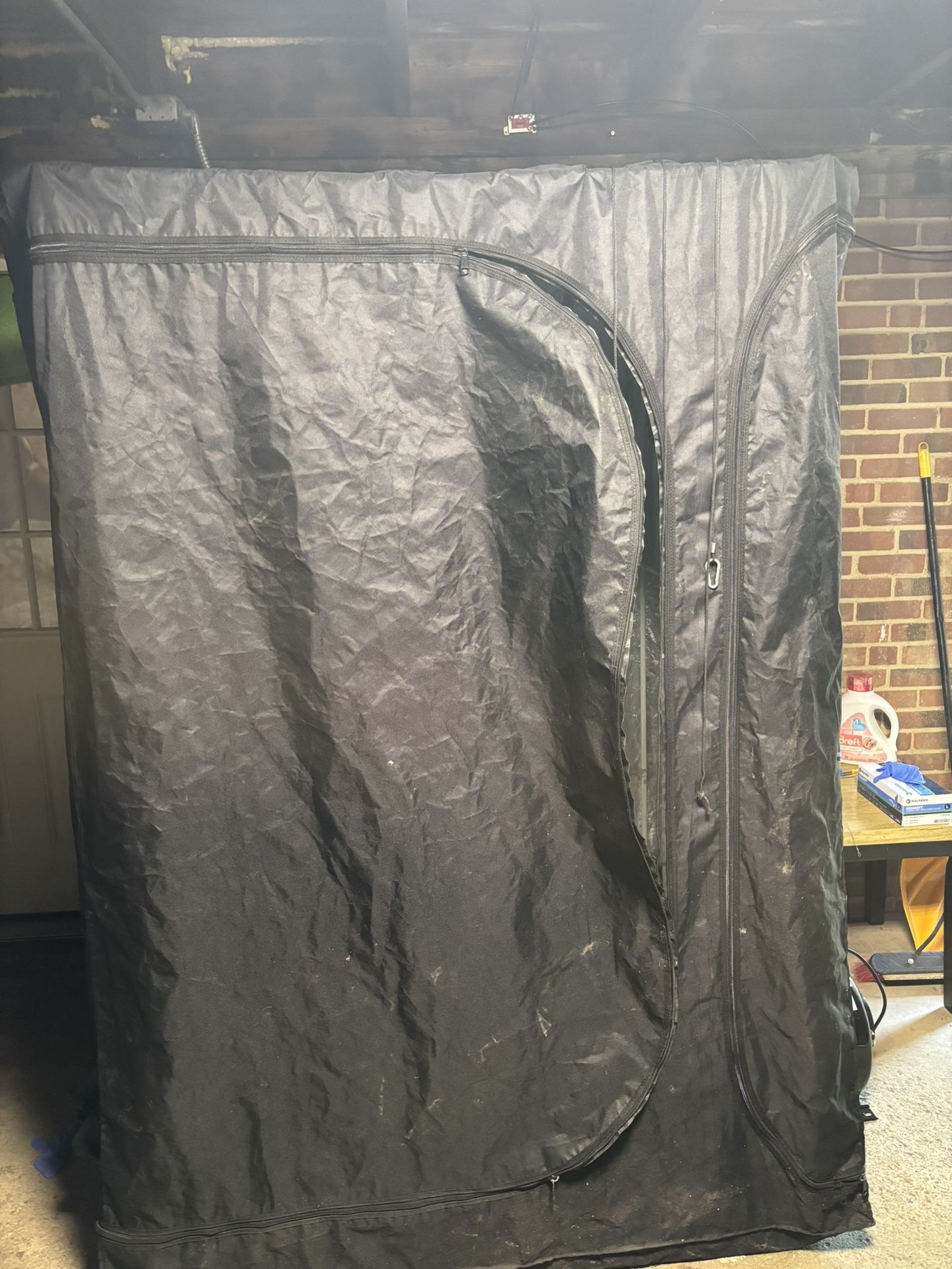 Grow Tent W Extras