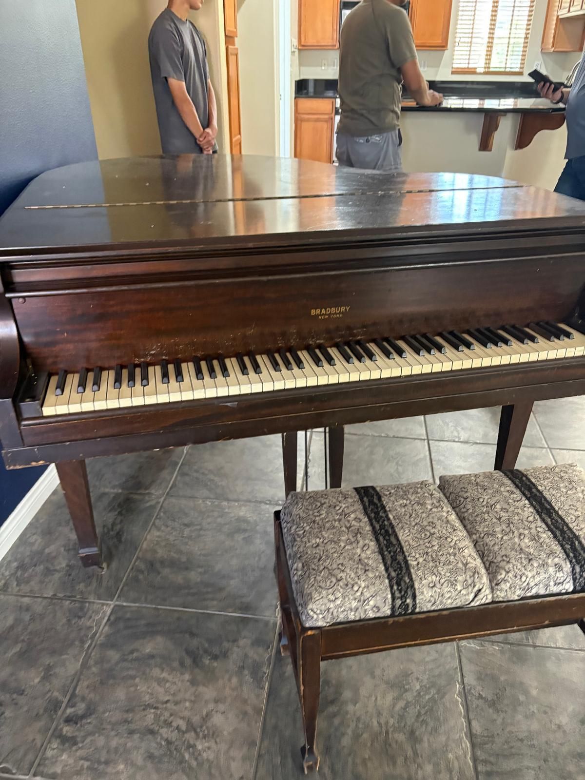 Bradbury New York Piano