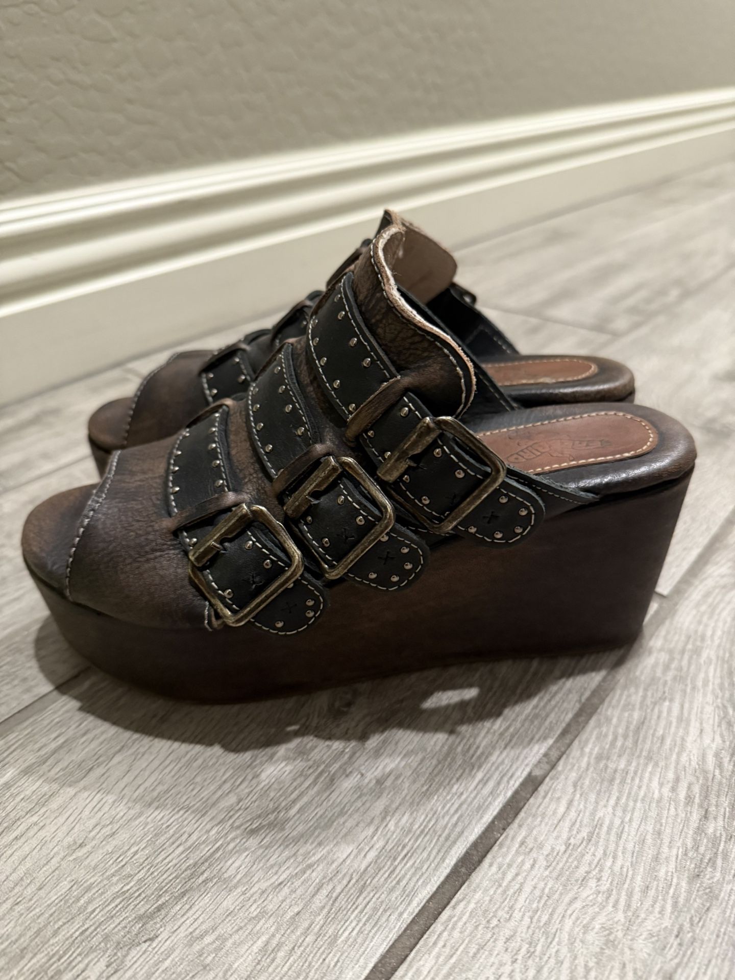 Freebird Leather Platform Wedge Sandals Size 7