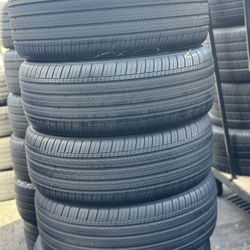 SET OF TIRE 235 45 18 MICHELIN 85% LIFE