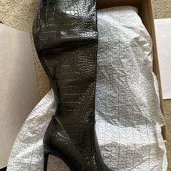Steve Madden Over The Knee Boot Size 8, Black Crocodile 
