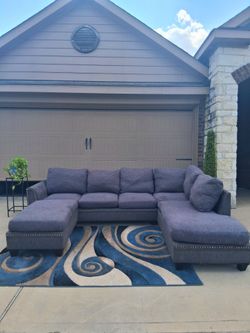Large Gray Sectional Couch W/Ottoman- Free Delivery