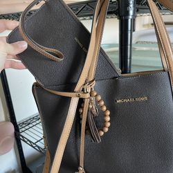 Genuine Michael Kors Brown Leather Handbag with Wallet Strap
