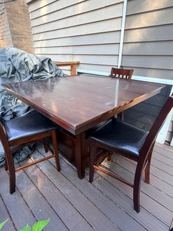 Dinning table