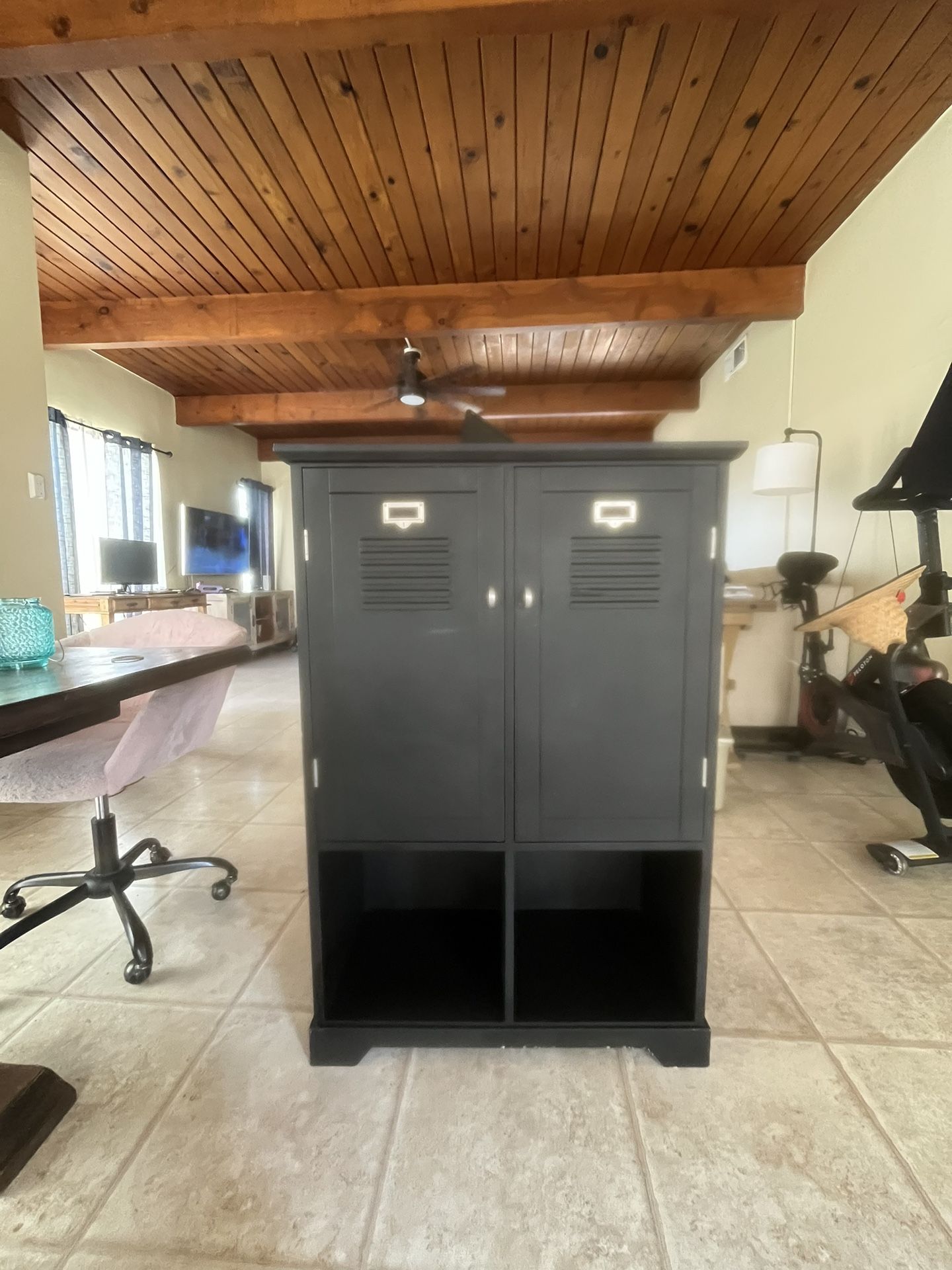 Cabinet With Adjustable Shelves FREE