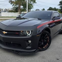 CHEVROLET CAMARO/.    YEAR 2013