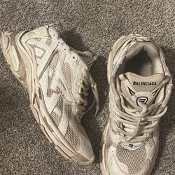 balenciaga runners