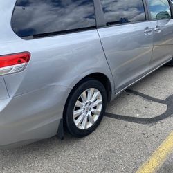 2013 Toyota Sienna