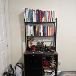 Bookshelf 