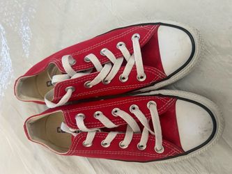 Converse Chuck Taylor Low-Top Sneakers Red
