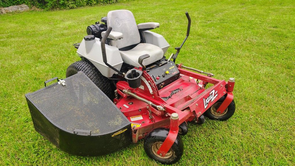 EXMARK LAZER Z ZERO TURN MOWER