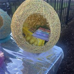 Custom Easter Baskets, Treat Bags & Cake Pops 🐣🎮💕