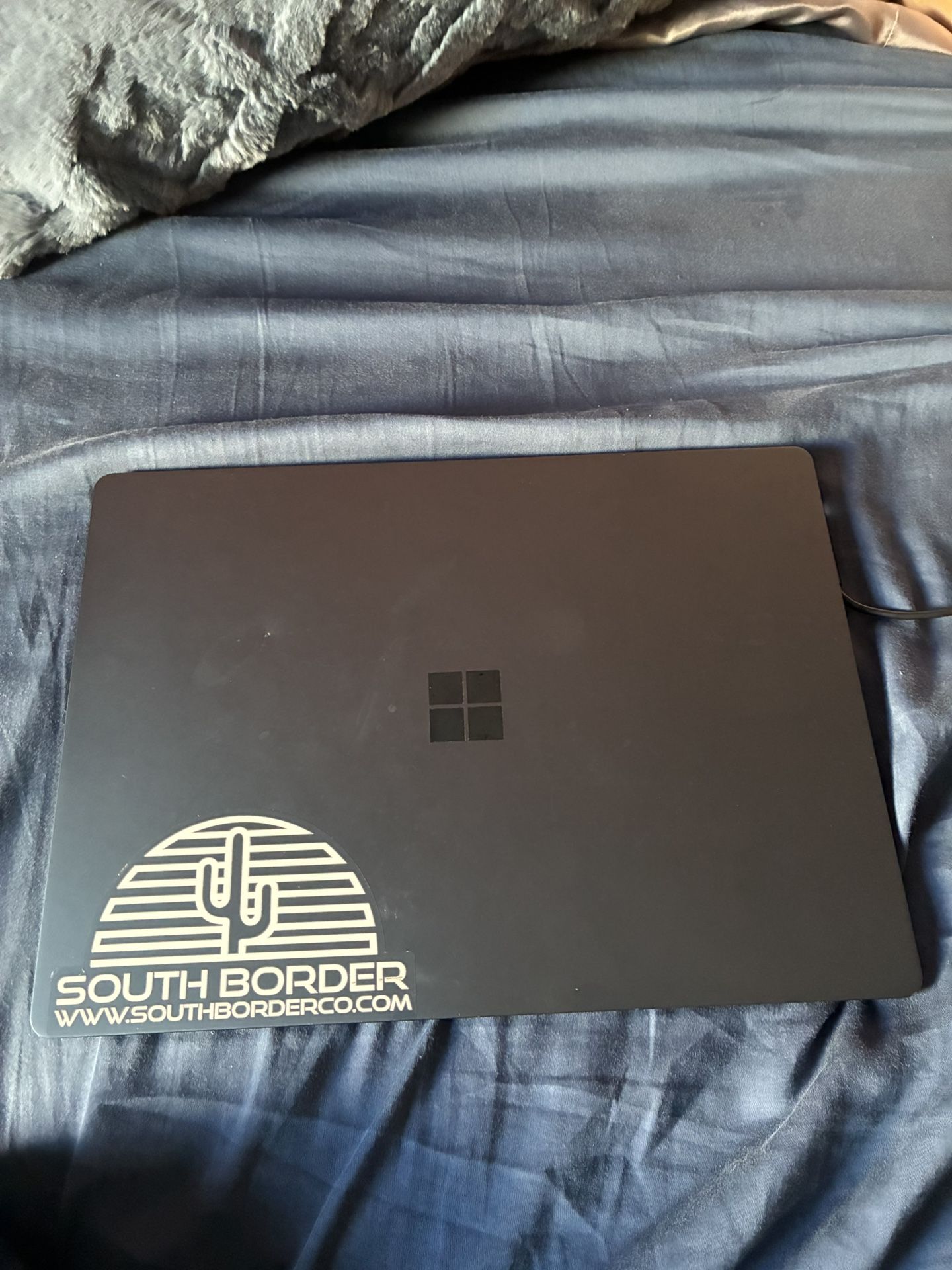 Microsoft Surface Laptop I5