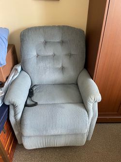 Lazy boy power lift recliner- blue corduroy