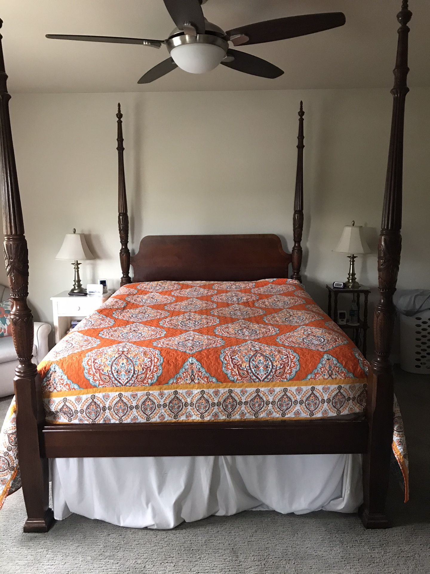 Queen bed frame almost new