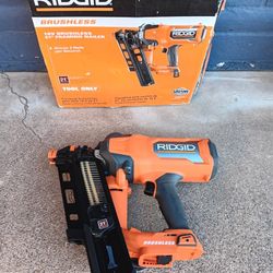 FRAIMING NAIL GUN RIDGID 18V TOOL ONLY 