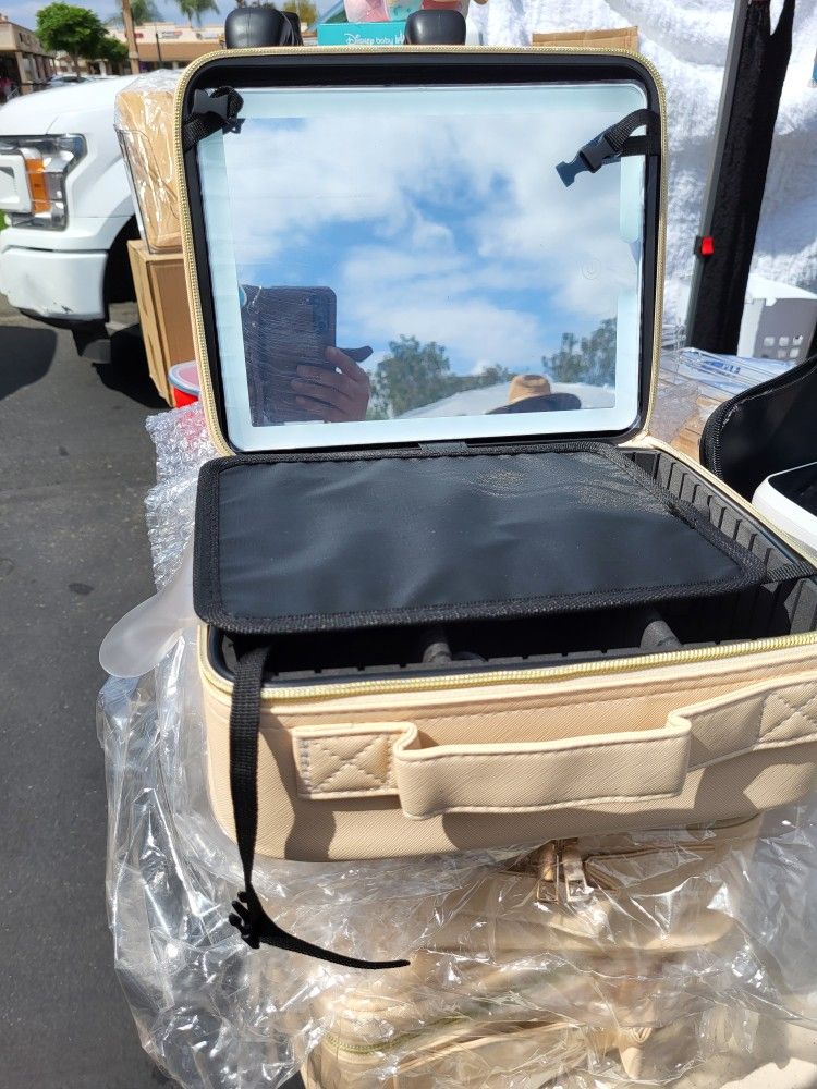 Make Up Box With Light
