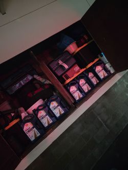 7 galones NUEVOS SELLADOS