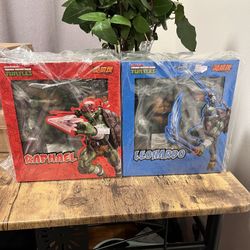 LING JIHUN Teenage Mutant Ninja Turtles Leonardo and  Raphael Action Figure Model