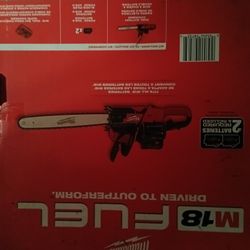 M18 Fuel Milwaukee Chainsaw 20" 