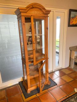 Curio cabinet
