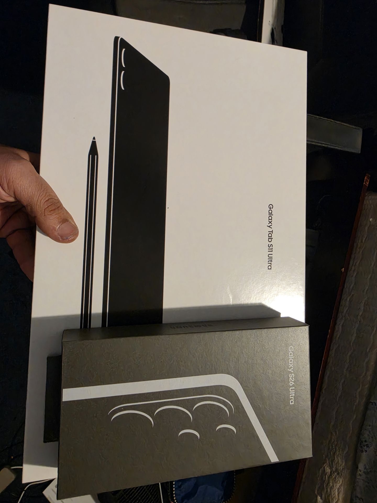 Galaxy 26 brand new and galaxy latest tablet brand new