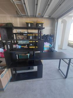 Desk shelf