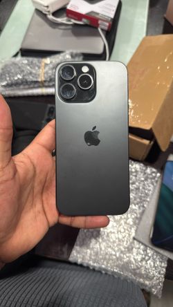 iPhone 16 Pro Max 256 Locked AT&T