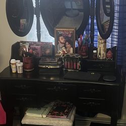 Make Up Vanity