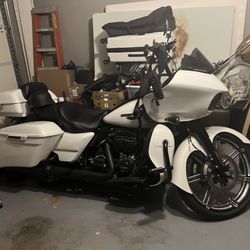 2018 Harley Davidson Road Gilde