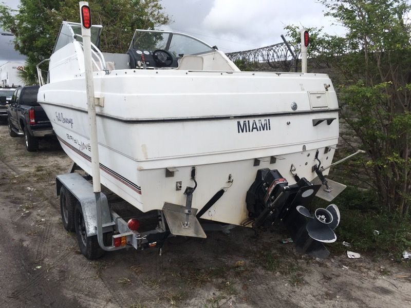 Boat parts, parting out boat , Bayliner 2252 classic ciera express 22ft , 4.3 mercruiser , alpha drive , all boat parts for sale