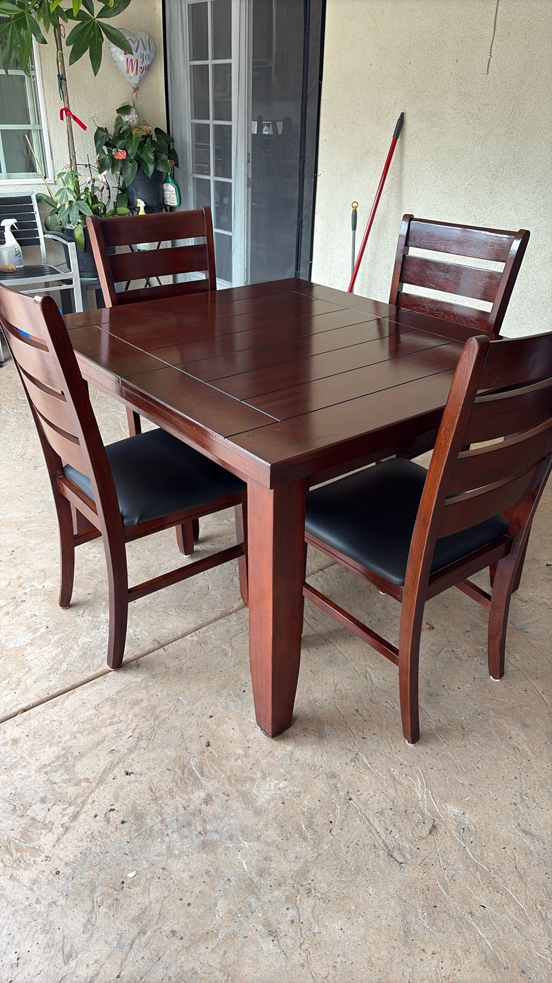 Dining Table And 4 Chairs Like New