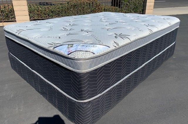 Full Orthopedic Bamboo Pillow Top Mattress!!