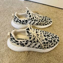 Adidas Swift Run 22 J Size 5