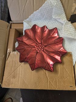 Princess House Holiday Poinsettia Dessert Plates 4