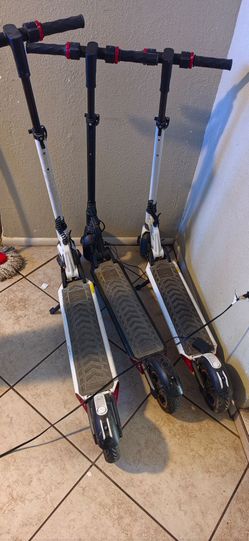 Hugoo electric scooters